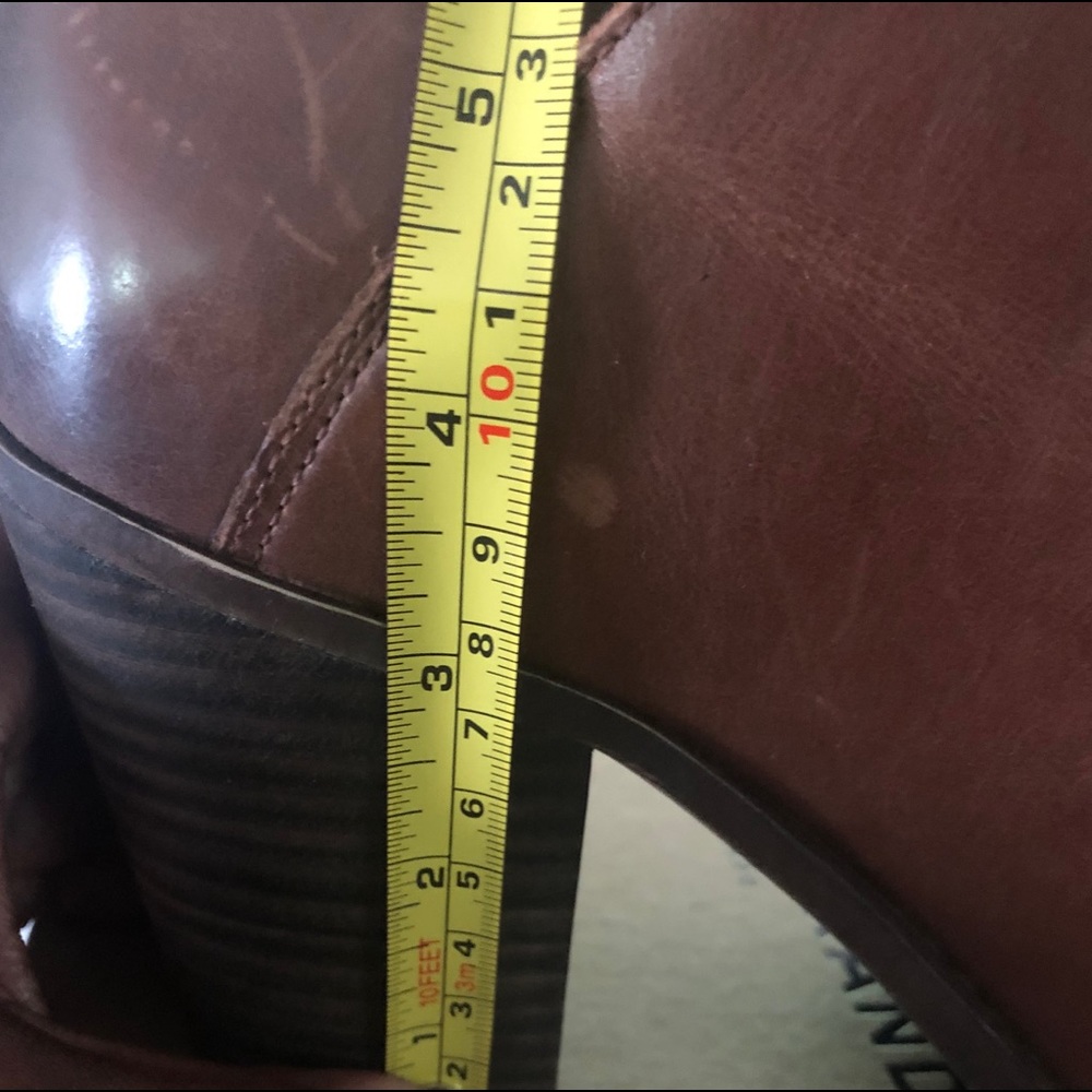 Boots - Picture 4 of 5